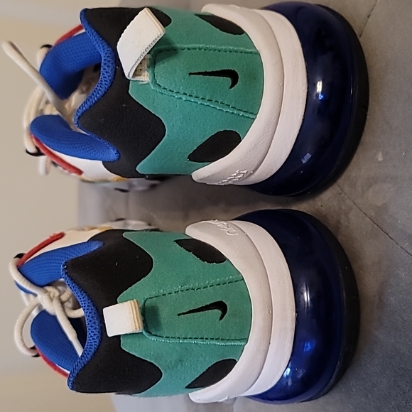 NIKE 270 size 7Y/8.5 - Picture 4 of 7